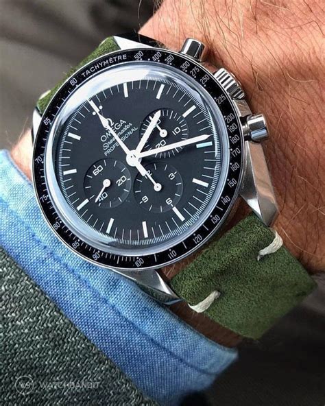 omega speedmaster leather strap and clasp|Omega Speedmaster strap size.